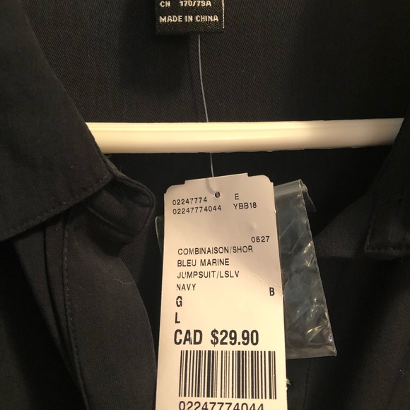 Forever 21 Black Romper. NWT. - Picture 2 of 2